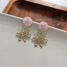 Load image into Gallery viewer, Spiffy &amp; Splendid - Lily Earrings - Iridescent Pastel
