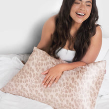 Load image into Gallery viewer, KITSCH - Satin Pillowcase - Leopard
